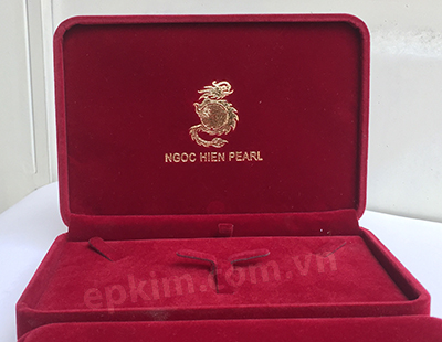 Thiệp cưới ép kim nhung